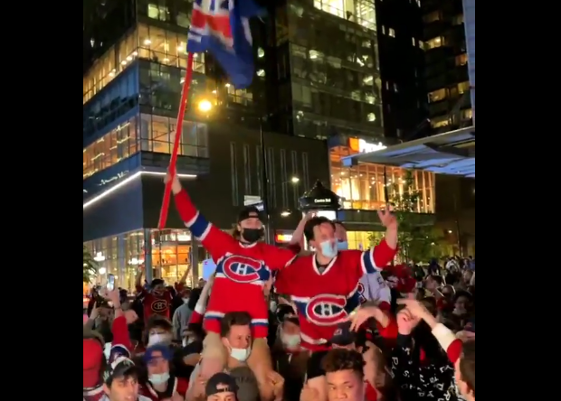 Des centaines de partisans sont sortis dans les rues et au Centre Bell après la victoire du Canadien