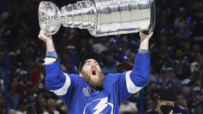 David Savard signe un contrat de 4 saisons avec le Canadien