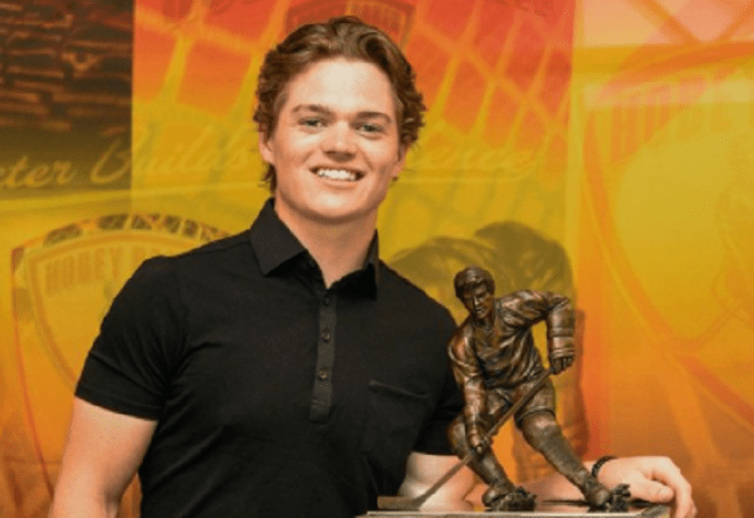 Cole Caufield donne sa première entrevue depuis les séries et dit que sa place avec le CH n’est pas assurée