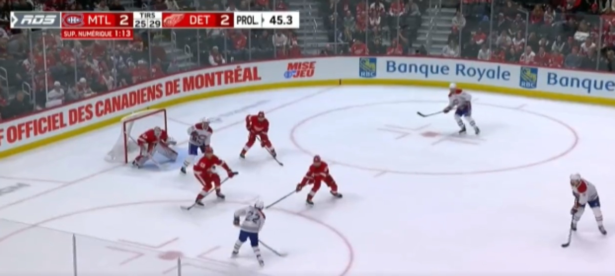 Le but gagnant de Caufield vs. les Red wings
